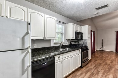 115 Delaware Dr, Montgomery, TX 77316 - photo 4