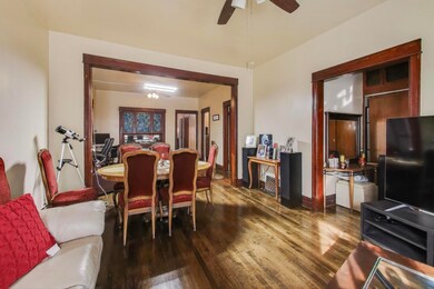 unlisted-address, Chicago, IL 60625 - photo 5