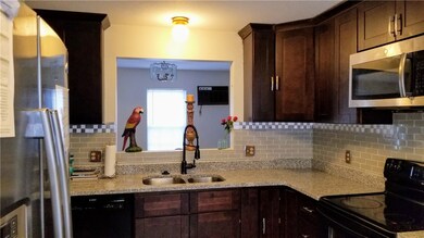 565 Quaker Ln unit 101, West Warwick, RI 02893 - photo 4