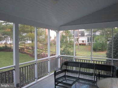 15541 Ambiance Dr, North Potomac, MD 20878 - photo 4