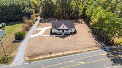 582 Harnett Central Rd, Fuquay-Varina, NC 27526 - photo 6