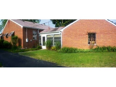 385 Garden Rd, Columbus, OH 43214 - photo 2