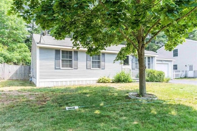 27 Delaware Rd, Nashua, NH 03062 - photo 2