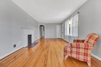 2715 Westhampton - pic 5