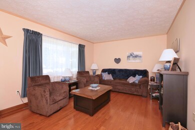 909 Hilltop Rd, Myerstown, PA 17067 - photo 5