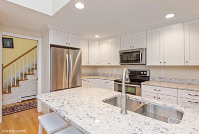 05_228OldeHomesteadDrive_177001_Kitchen_