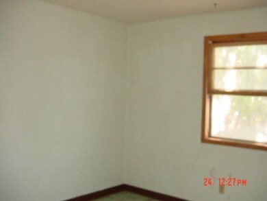 205 S Van Buren St, Hugoton, KS 67951 - photo 7