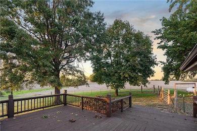 7201 Whitson Rd, Saint Joseph, MO 64507 - photo 3