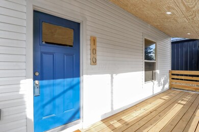6-web-or-mls-100-n-eureka-ave