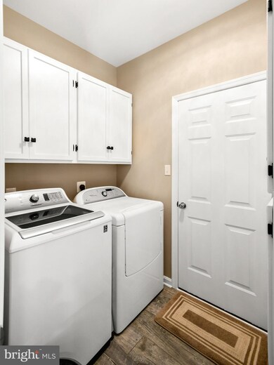 10221 Saddlebrooke Ln, Hagerstown, MD 21740 - photo 7