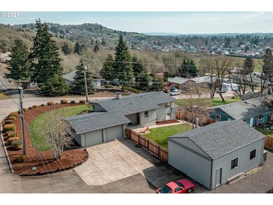 840 NW Evans St, Sheridan, OR 97378 - photo 4