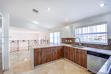 11119 NW 70th St, Doral, FL 33178 - photo 3