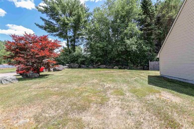 31 Hampshire Dr, Franklin, NH 03235 - photo 4