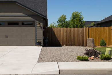 3183 SW Evergreen (2 of 25)