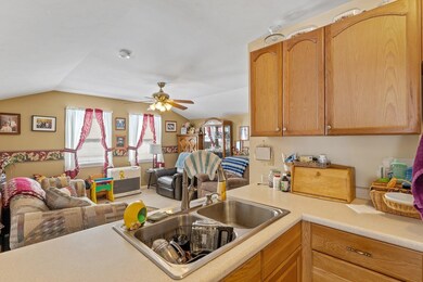 43 Vine St, Northfield, NH 03276 - photo 5