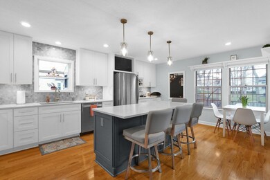 7-web-or-mls-3681-whitworth-way