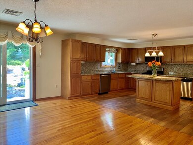 27 Morpheus Dr, Cumberland, RI 02864 - photo 7