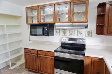 2107 Pembroke St, Anchorage, AK 99504 - photo 5
