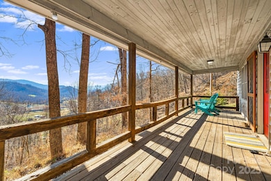 550 Cale Way, Clyde, NC 28721 - photo 3