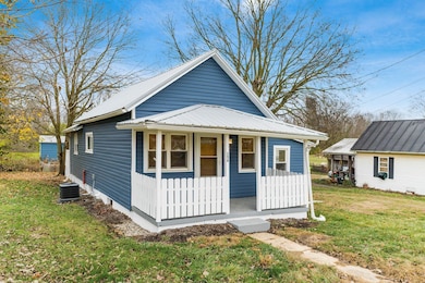 154 W Front St, New Holland, OH 43145 - photo 3