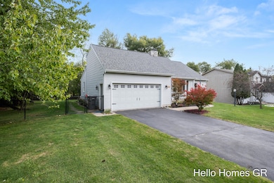 804 Meadowmeade Dr SE, Ada, MI 49301 - photo 3