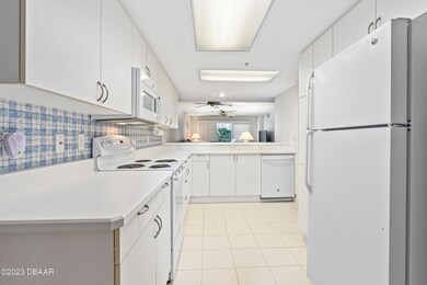 Bright & Clean White Kitchen