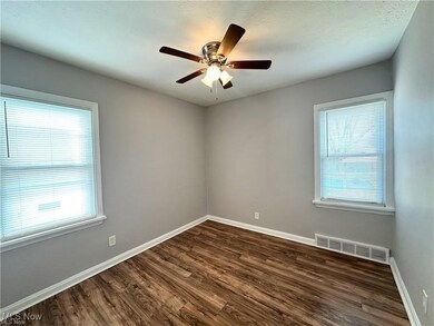 22681 Coulter Ave, Euclid, OH 44117 - photo 7