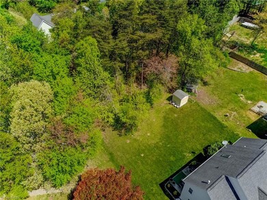 3229 Sparrowhawk Dr, High Point, NC 27265 - photo 6