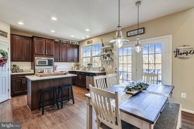 17070 Greenwood Dr, Round Hill, VA 20141 - photo 4