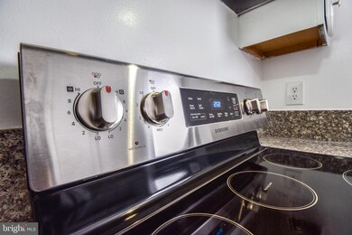 3609 Wharf Ln, Triangle, VA 22172 - photo 6