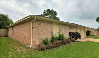 7318 Bubbling Brooks Ln, Houston, TX 77095 - photo 5