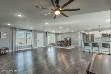 1588 Sanders Rd, Campbellsville, KY 42718 - photo 7