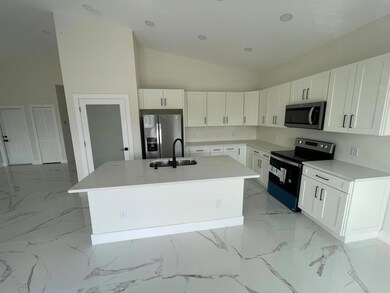 115 Lansing Cir unit 11, Labelle, FL 33935 - photo 7