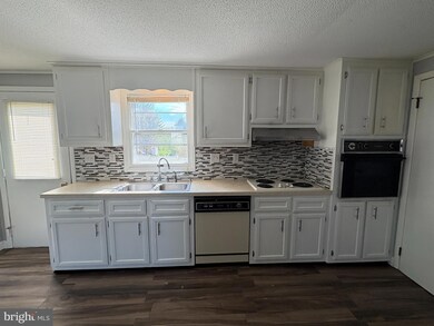 16 W 9th St, Waynesboro, PA 17268 - photo 6