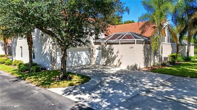 4293 Court Ln unit 15-C, Naples, FL 34109 - photo 2