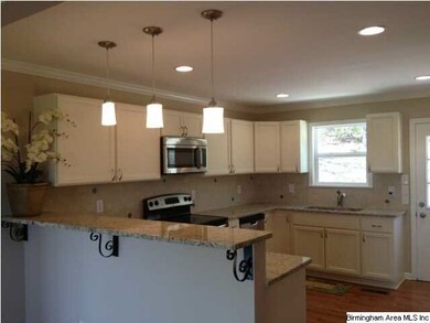 AMAZING KITCHEN! WITH GRANITE  COUNTER TOPS AND NE