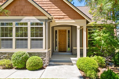 60826-Goldenwood-Loop-Bend-Oregon (4)