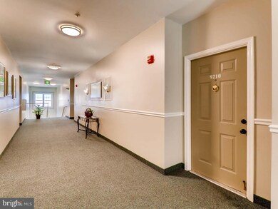 9210 Groffs Mill Dr unit 9210, Owings Mills, MD 21117 - photo 5