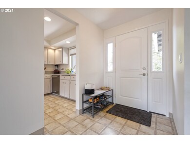 18980 SW Butternut St, Beaverton, OR 97007 - photo 4