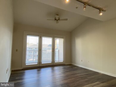 106 Waters Edge Dr, Newark, DE 19702 - photo 5