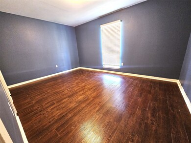 10510 Bretton Dr, Houston, TX 77016 - photo 7