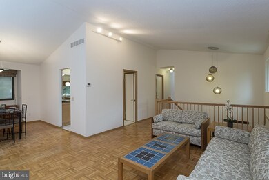 9527 Caboose Ct, Columbia, MD 21045 - photo 4