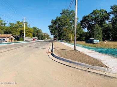 957-983 E Broadway Ave, Norton Shores, MI 49444 - photo 5