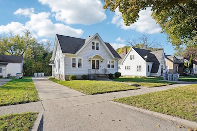 4-web-or-mls-N 40th St-S2810-004