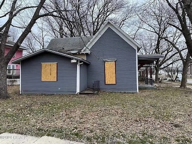 229 S Main St, Nevada, MO 64772 - photo 2