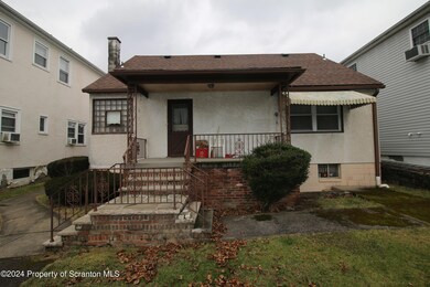 2047 Farr St, Scranton, PA 18504 - photo 2