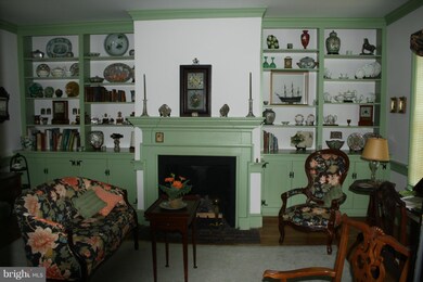 137 N Queen St, Chestertown, MD 21620 - photo 3