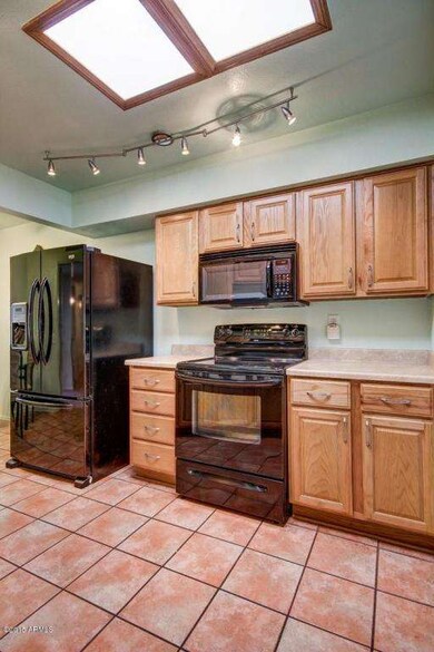 17271 N 105th Ave, Sun City, AZ 85373 - photo 4