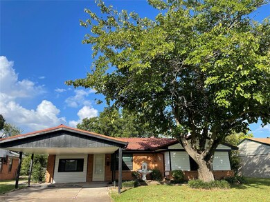 1307 S 1st St, Corsicana, TX 75110 - photo 2