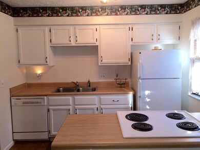 653 Alta View-kit.jpg